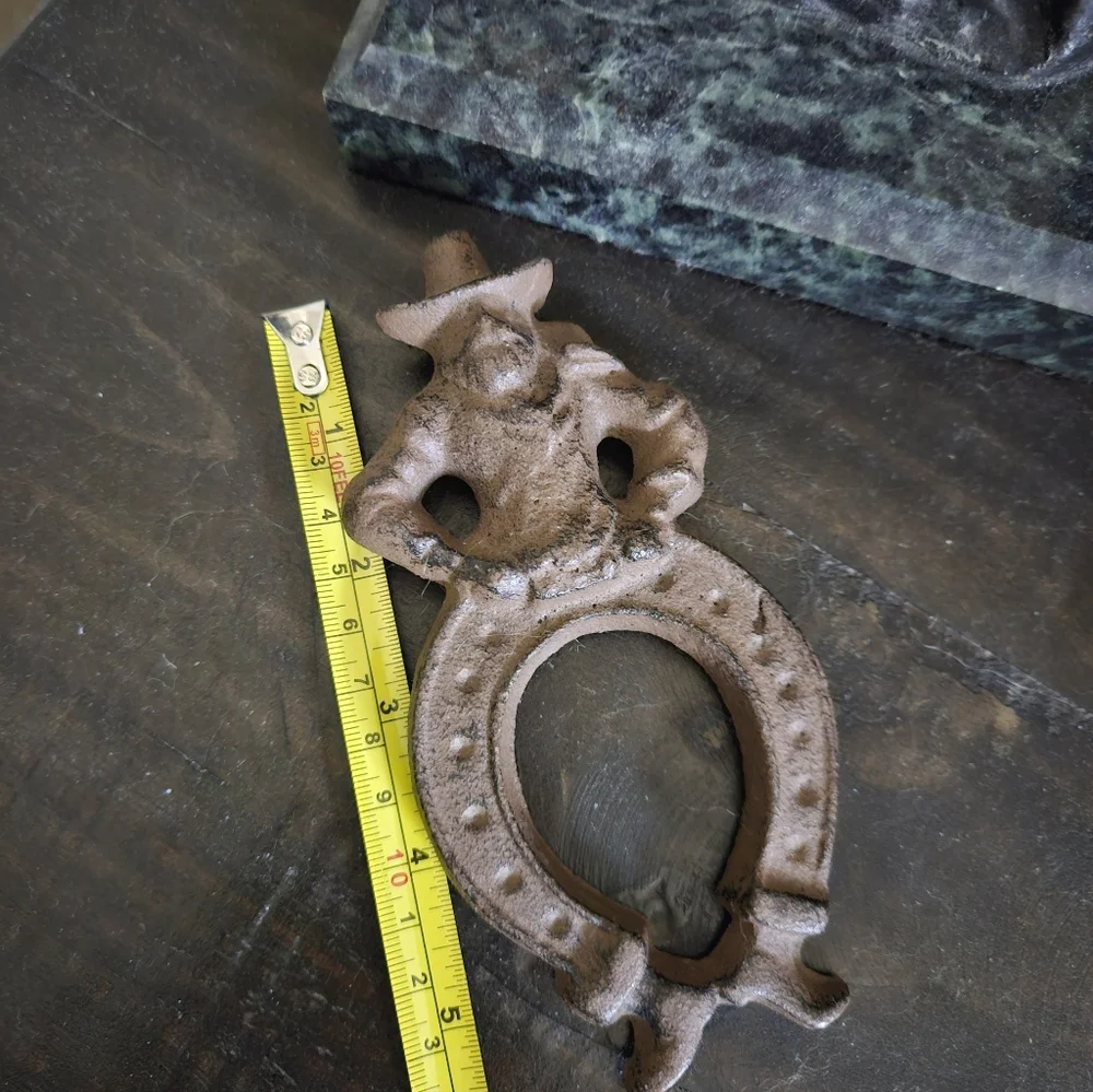 Vintage Rustic Cowboy Horseshoe Wall Decor